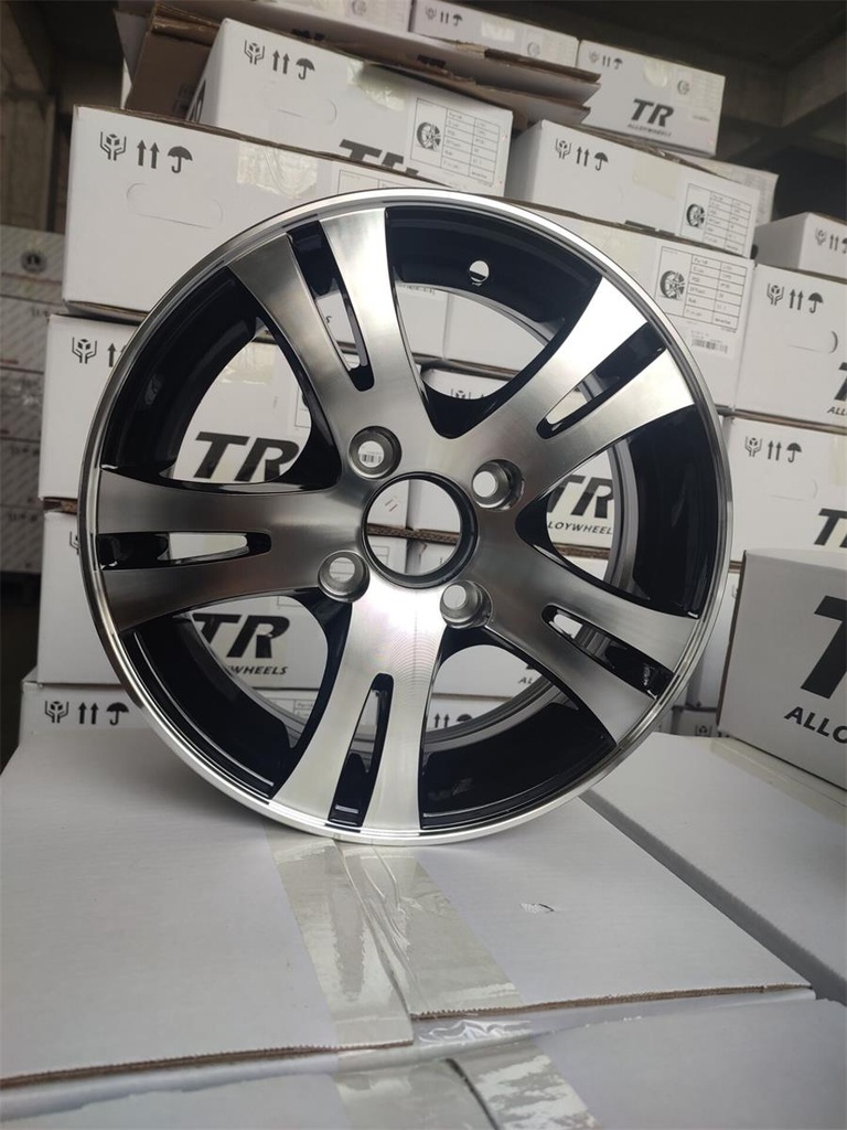 Trailer L151 Black Polished 5.0x13 5/112 ET30 CB66.6