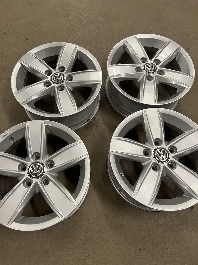 Volkswagen Golf Alkuperäinen Käytetty 6x15 5x112 ET43 CB57.1